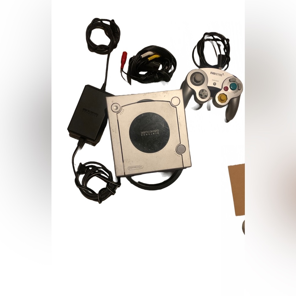 Nintendo GameCube Silver Console DOL-101 w/ Controller & Cables